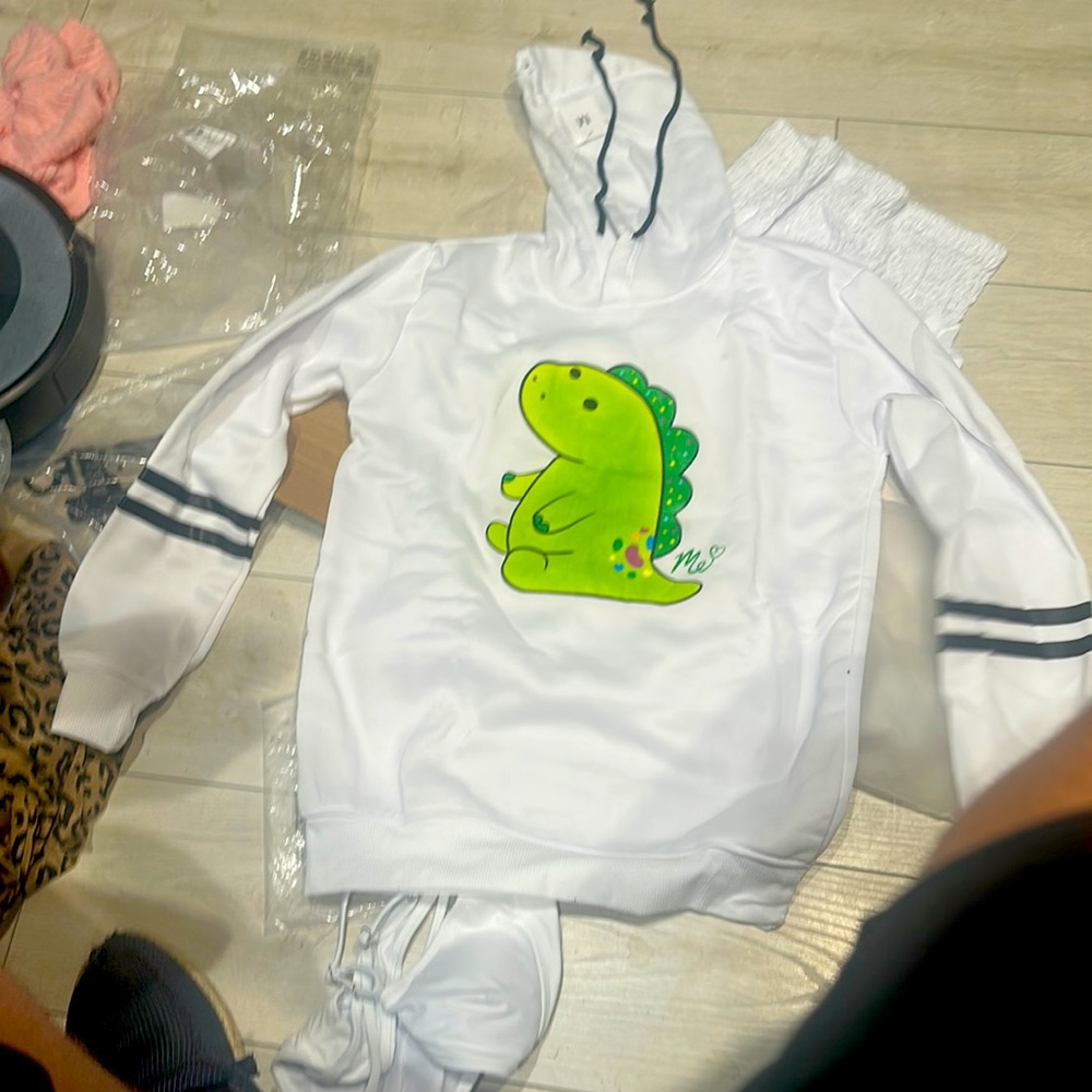 Men’s hoodie or women’s